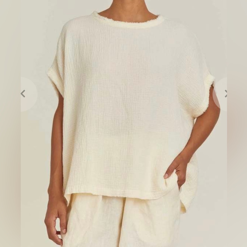 Black Crane / Organic gauze top / col: Cream / size: O/S  Great condition